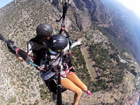 paragliding-arachova-parnassos-greece-αλεξιπτωτο-πλαγιας-παταπεντε.jpg3