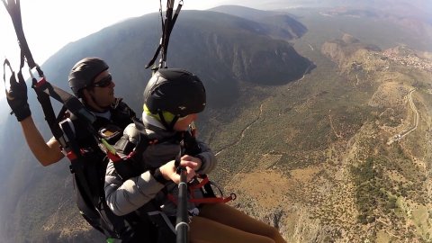 paragliding-arachova-parnassos-greece-αλεξιπτωτο-πλαγιας-παταπεντε.jpg2