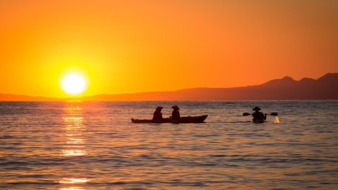 Sea Kayak Oitylo-Limeni Sunset Tour near Mani