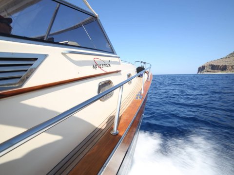 boat-tour-mani-cruise-greece-karavostasi-gerolimenas.jpg6