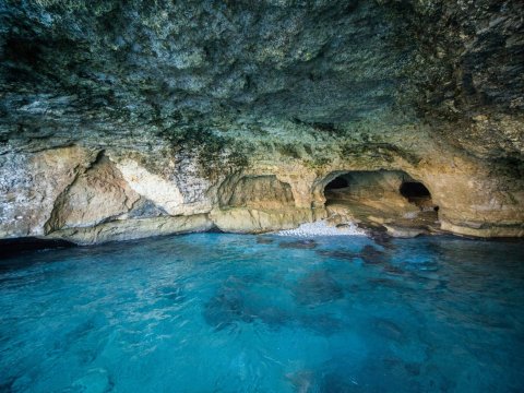 boat-tour-mani-cruise-greece-karavostasi-gerolimenas.jpg3