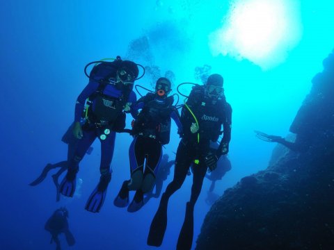 scuba-diving-center-mani-greece-discovers-divers-καταδυσεις.jpg5