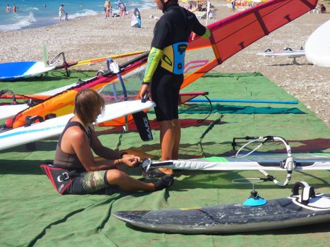 windsurf-rentals-rhodes-greece-surfline-ενοικιασεις.jpg4