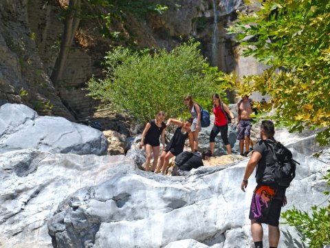 river-trekking-hiking-manikia-waterfalls-evia-greece-πεζοπορια-καταρράκτες.jpg6