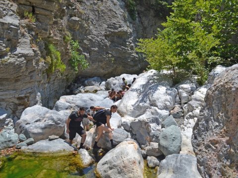 river-trekking-hiking-manikia-waterfalls-evia-greece-πεζοπορια-καταρράκτες.jpg4
