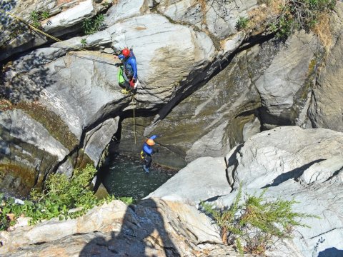 canyoning-dypotama-evia-greece-gorge.jpg2