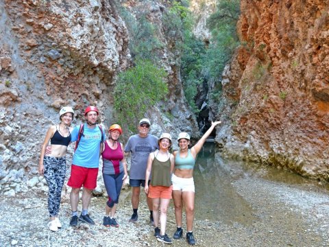 river-trekking-bolovinaina-nileas-evia-hiking-canyon-gorge-φαραγγια-ευβοια-πολοβίναινα-greece.jpg5