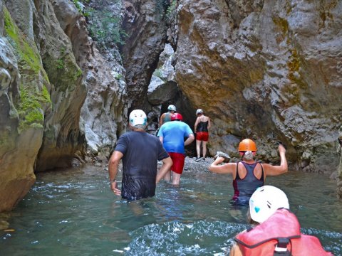 river-trekking-bolovinaina-nileas-evia-hiking-canyon-gorge-φαραγγια-ευβοια-πολοβίναινα-greece.jpg2