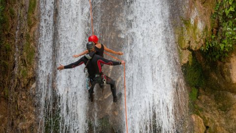 river-trekking-canyonig-neda-camping-greece-πεζοπορια.jpg7