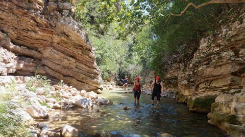 river-trekking-canyonig-neda-camping-greece-πεζοπορια.jpg5