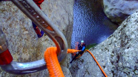 canyoning-rodokalos-gorge-greece-φαραγγι.jpg12