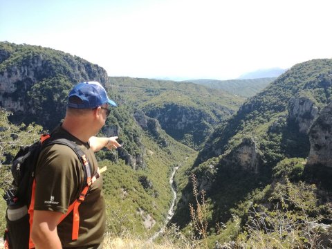 zagorochoria-hiking-papigo-astraka-greece-πεζοπορια-vikos