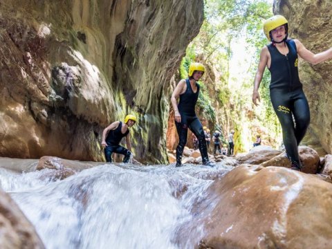 river-trekking-neada-hiking-greece-waterfalls-καταρακτες-greece.jpg6