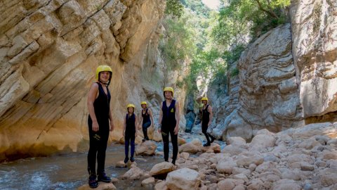 river-trekking-neada-hiking-greece-waterfalls-καταρακτες-greece (3)
