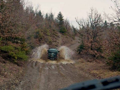 4x4-off-road-jeep-safari-zagori-zagorochoria-greece-tour (2)