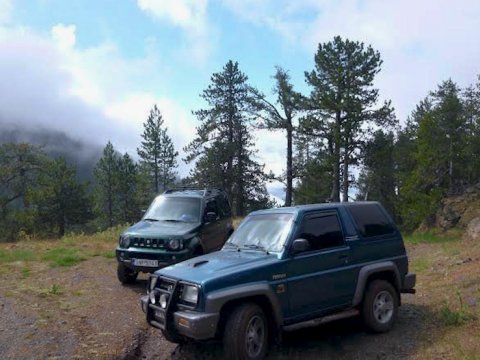 4x4-off-road-jeep-safari-zagori-zagorochoria-greece-tour (6)