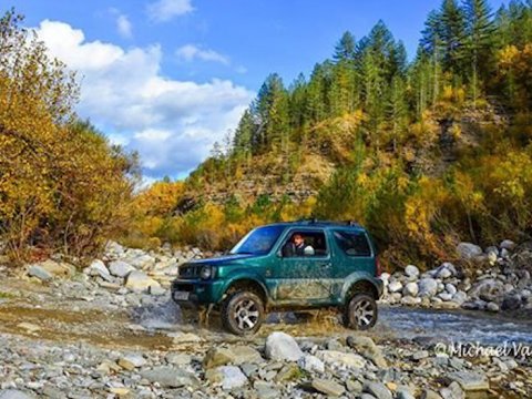 4x4-off-road-jeep-safari-zagori-zagorochoria-greece-tour (1)