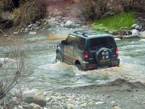 4x4-off-road-jeep-safari-zagori-zagorochoria-greece-tour (4)
