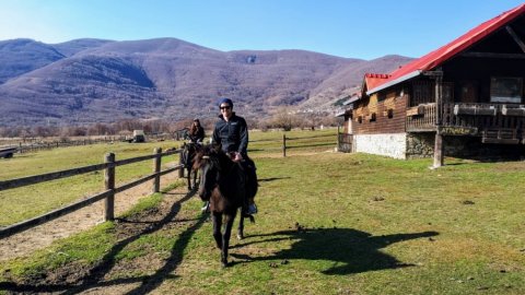 Horse Riding Florina (Nymfaio-Sklithro)