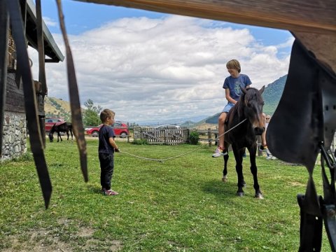 horse0riding-florina-nymfaio-sklithro-greece-ιππασια-αλογα (10)