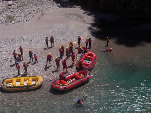 rafting-trykeriotis-river-evrytania-karpenisi-greece (1)