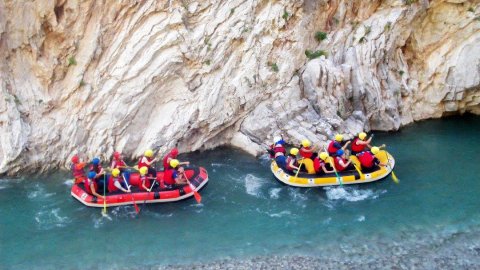 Rafting στον Τρικεριώτη Καρπενήσι