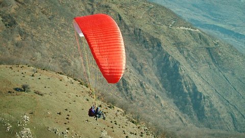 Kaimaktsalan Paragliding Tandem Flights