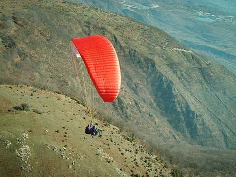 paragliding-tandem-flight-kaimaktsalan-αλεξιπτωτο-πλαγιασ-παραπεντε (1)