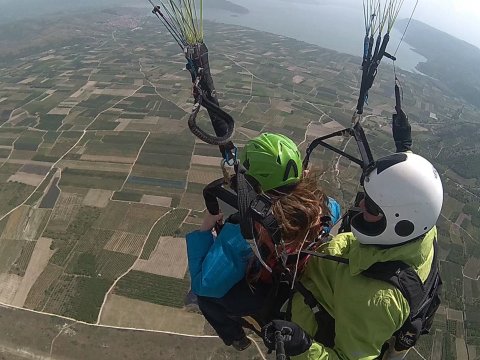 paragliding-tandem-flight-kaimaktsalan-αλεξιπτωτο-πλαγιασ-παραπεντε (10)