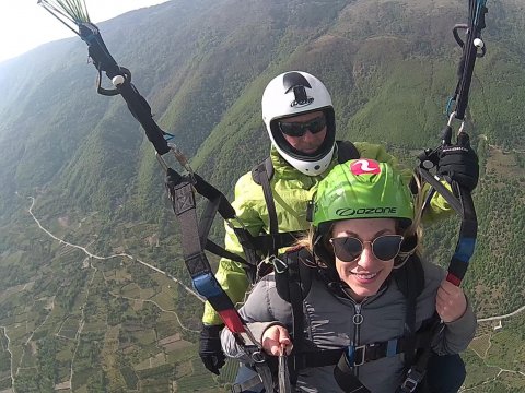 paragliding-tandem-flight-kaimaktsalan-αλεξιπτωτο-πλαγιασ-παραπεντε (13)