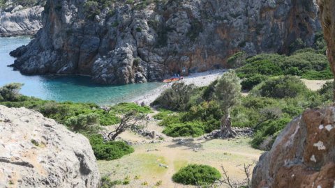 sea-kayak-crete-greece-8-days-expedition (5)