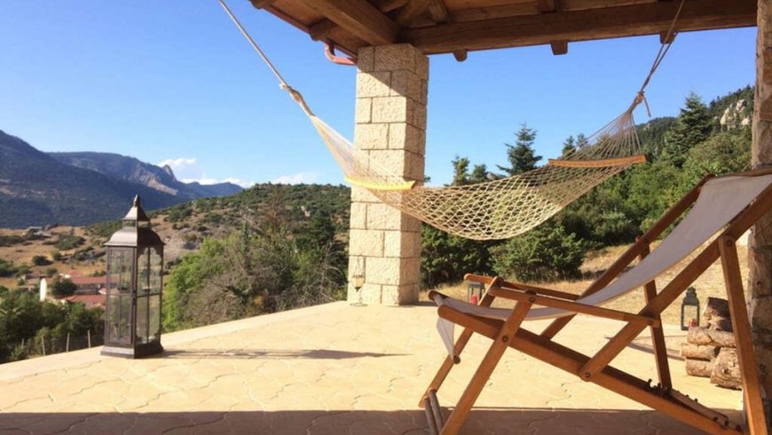 Ορεινό Σαλέ Ζήρειας, κοντά στον Φενεό/Λίμνη Δόξα