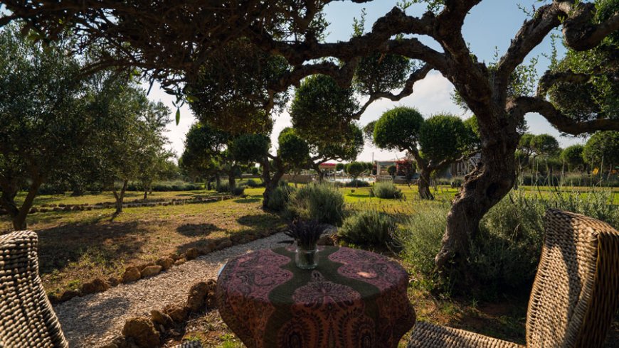 Glambing Tents in Marathopoli Messinia