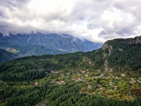 guesthouse-refuge-smolikas-konitsa-pindus-greece (17)