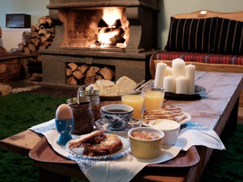 guesthouse-refuge-smolikas-konitsa-pindus-greece (7)