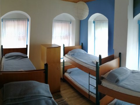 guesthouse-refuge-smolikas-konitsa-pindus-greece (1)