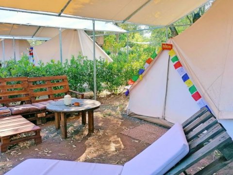 QUADRUPLE-tent-glambing-lamia-raches-greece (3)