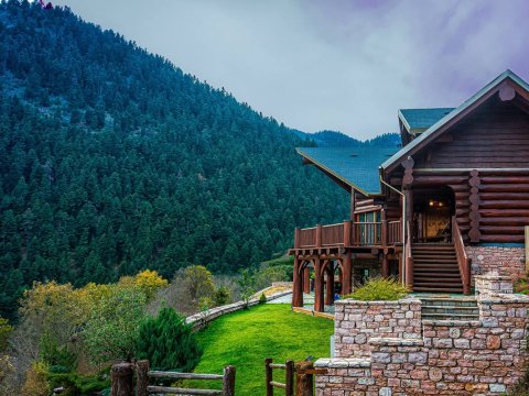 wooden-chalet-karpenisi