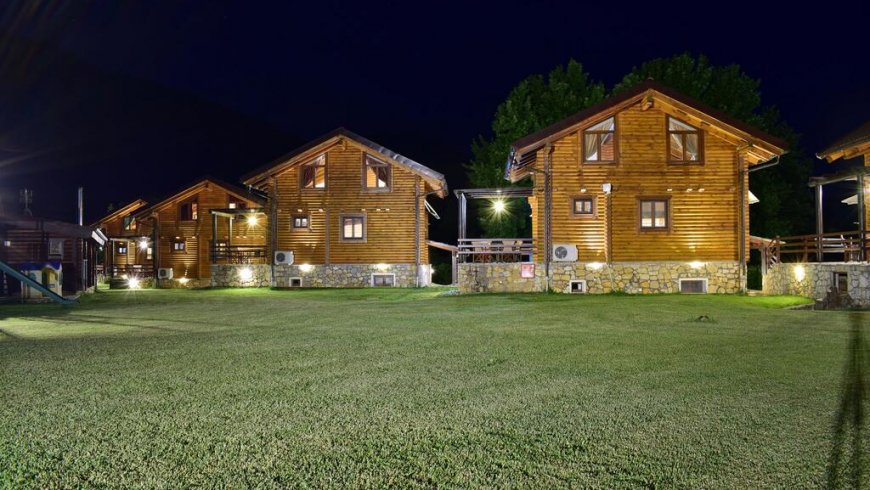 Wodden Chalet/Houses Karpenisi