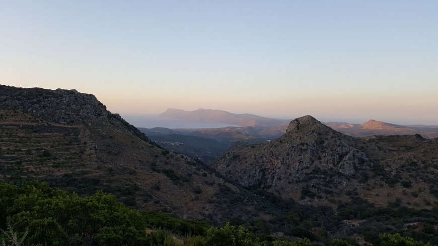 Μικρό Πέτρινο Σπίτι Μηλιά κοντά Χανιά