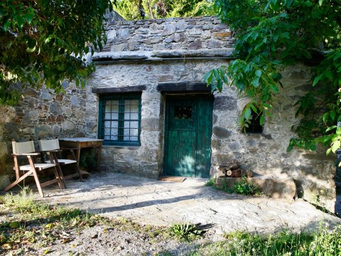 stone-suite-houses-milia-chania-crete-greece (1)