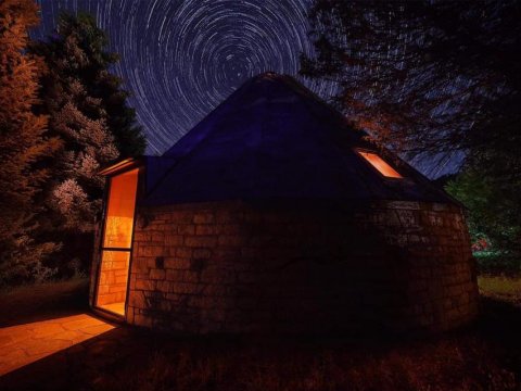 igloo-houses-spitia-tzoumerak-pindus-greece (5)