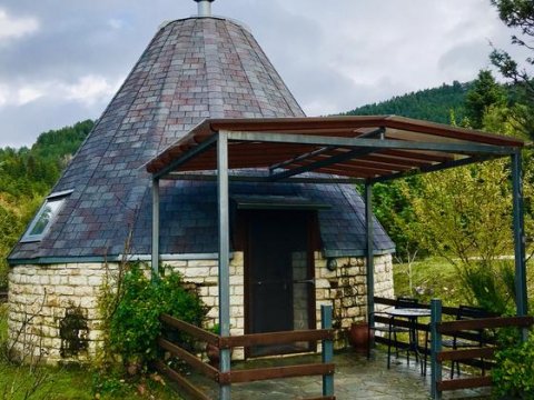 igloo-houses-spitia-tzoumerak-pindus-greece (4)