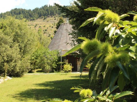 igloo-houses-spitia-tzoumerak-pindus-greece (28)