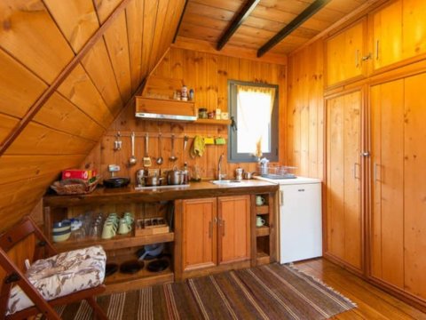 wooden-chalet-house-tzoumerka-pindus-geece (18)