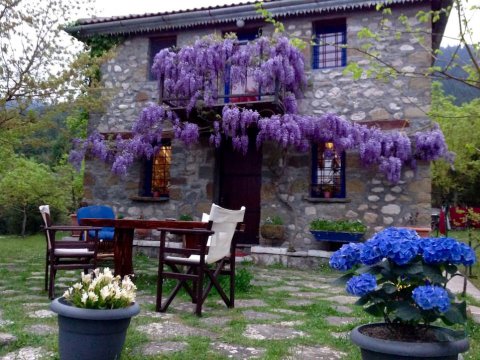 stone-cottage-house-spiti-tzoumerka-pindus-greece (1)