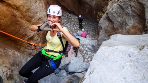 canyoning-miloi-gorge-alepoxori-greece-faraggi (8)