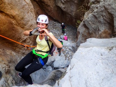 canyoning-miloi-gorge-alepoxori-greece-faraggi (8)