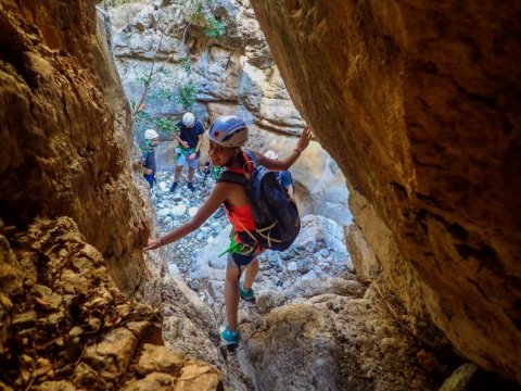 canyoning-miloi-gorge-alepoxori-greece-faraggi (2)
