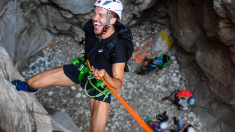 Canyoning στο Φαράγγι των Μύλων